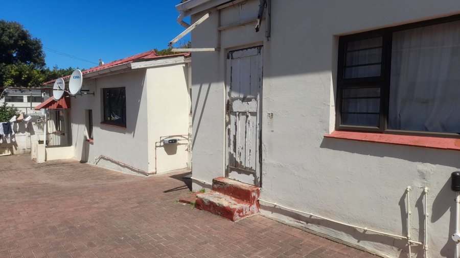 Commercial Property for Sale in Quigney Eastern Cape